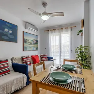 Bonito En Pueblo Apartamento